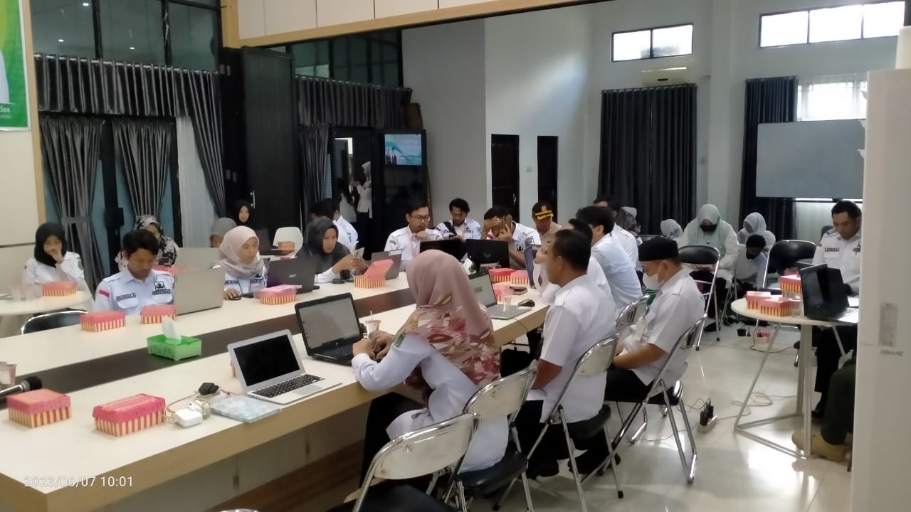 INSPEKTORAT DAERAH KABUPATEN TANAH BUMBU GELAR BIMTEK PENILAIAN MATURITAS SPIP DAN APLIKASI E-SPIP